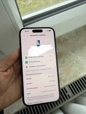 Apple iPhone 15 128GB Schwarz
