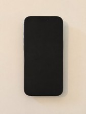 iPhone 15 Pro 128 GB Schwarz + Zubehörpaket – 82 % Akku